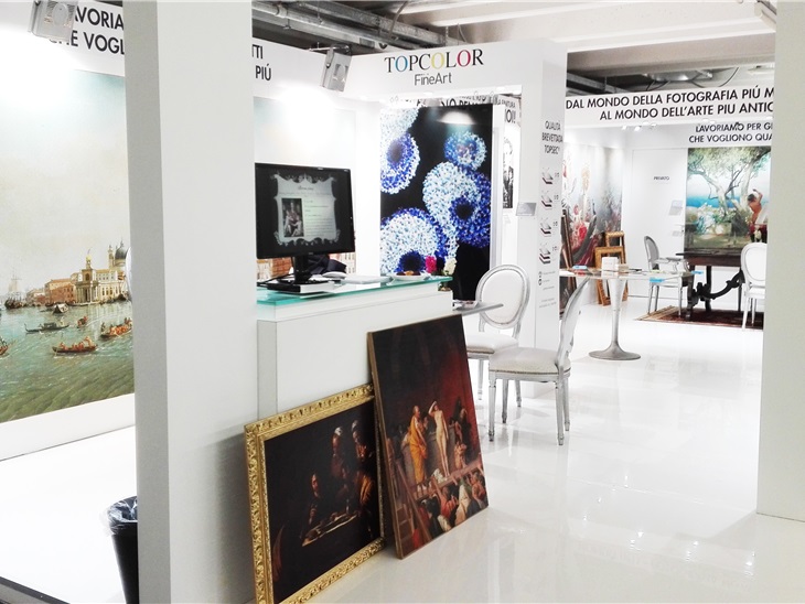 Novità TOPCOLOR presentate all'EXPO RIVA HOTEL 2017: quadri antichizzati e stampa fine art